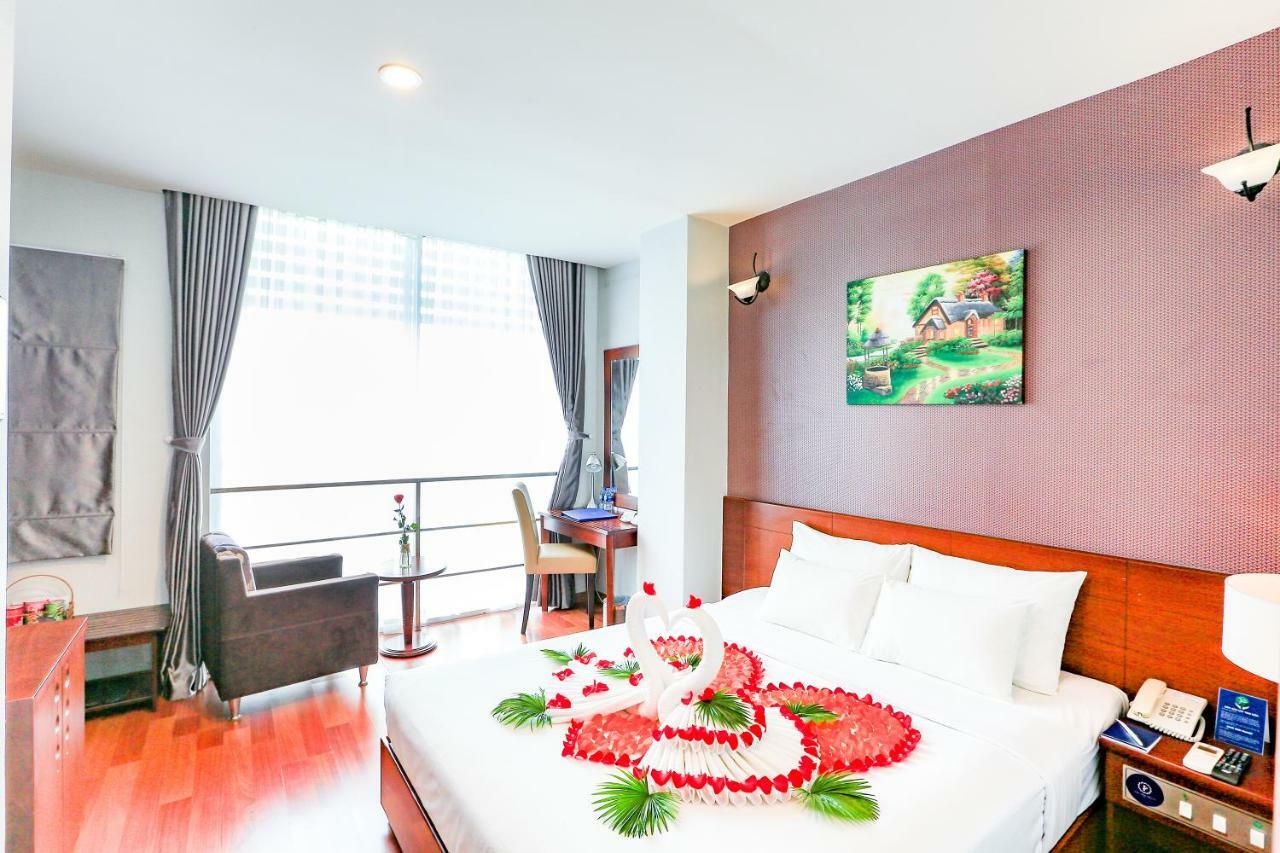 Park View Saigon Hotel Хошимин Екстериор снимка